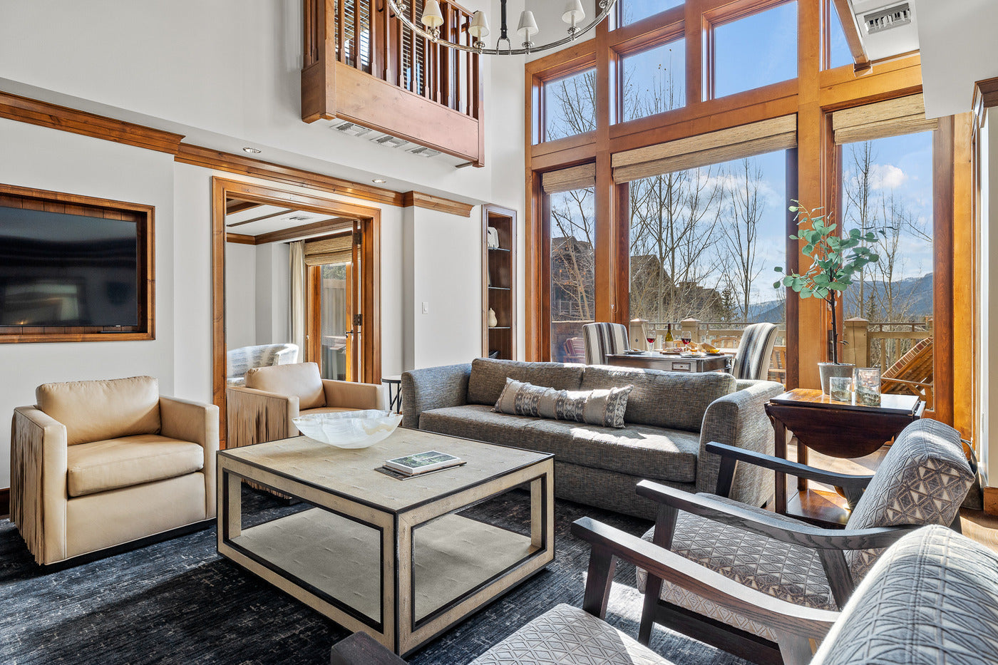 Four Seasons - Private Residence