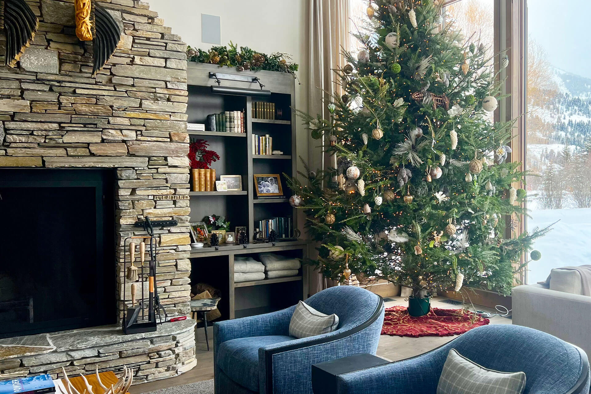 Christmas and Seasonal Decor