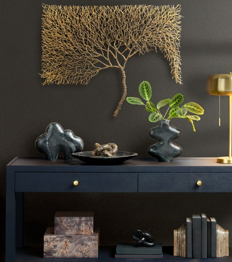 Kyrie Vase
