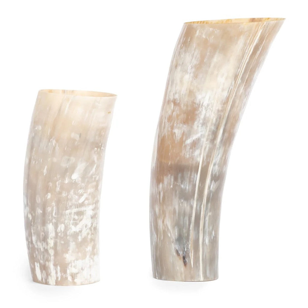Vase made of horn